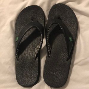 Sank women’s flip flops